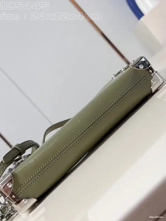 Cheap Vuitton Slim Trunk-23*12*4CM Louis 0605